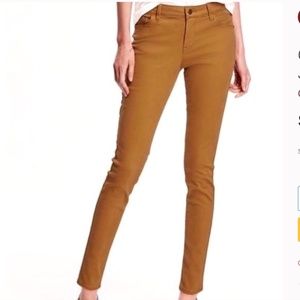 Old Navy Rockstar Super Skinny Jeans in Creme Caramel